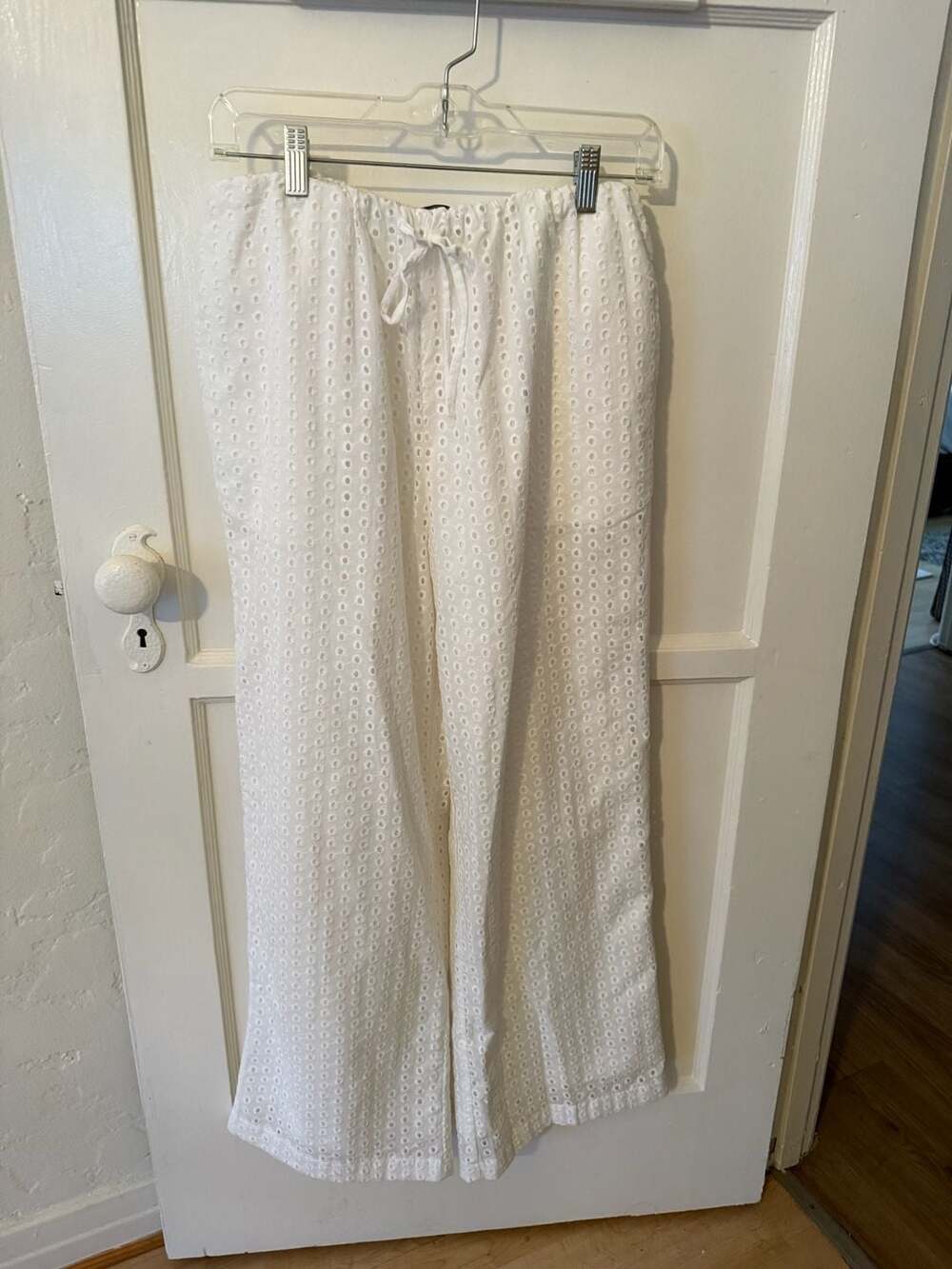 WHITE FOX Boutique Women's White Eyelet Lace Wide-Leg Drawstring Beach Pants